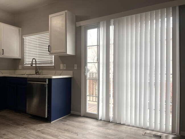 Building Photo - 44725 Ellery Ln