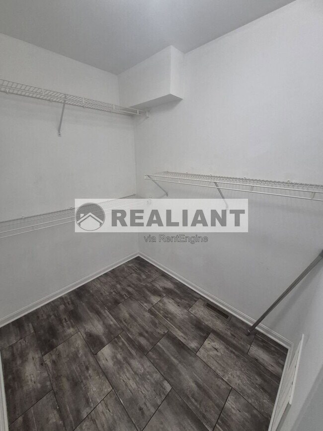 Building Photo - 6338 Remington Cove