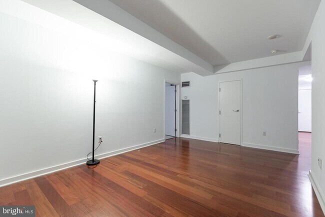 Building Photo - 219-29 S 18th St