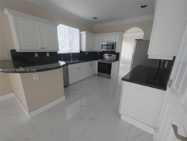 Building Photo - 21872 SW 95th Pl