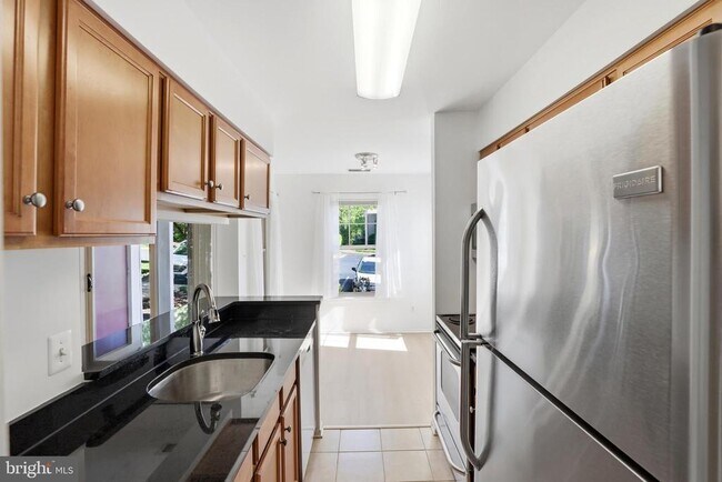 Building Photo - 1783 Jonathan Way