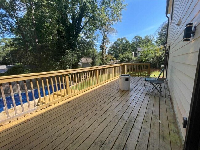 Building Photo - 759 Brownlee Ln