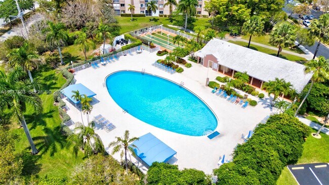 Building Photo - 7711 Trent Dr