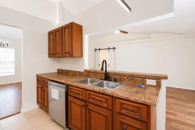 Building Photo - 5373 NW 64 St