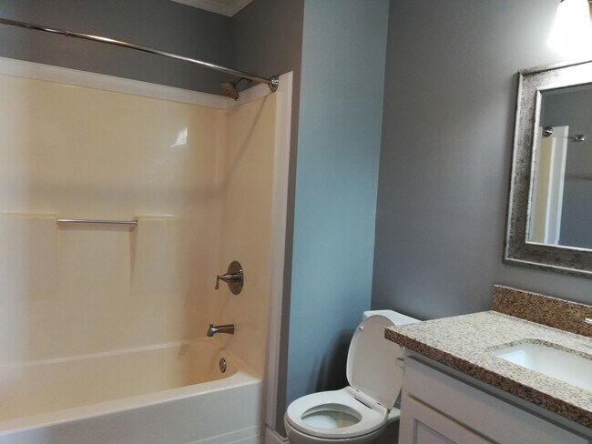 Building Photo - 1709 Sails Way