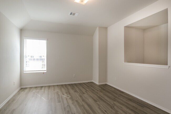 Building Photo - 5011 Sessile Trl