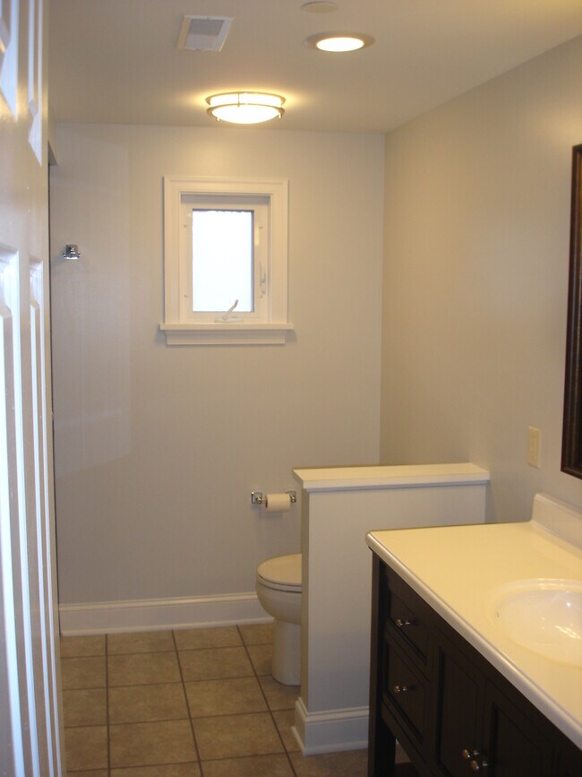 Building Photo - 4Plex - 1104