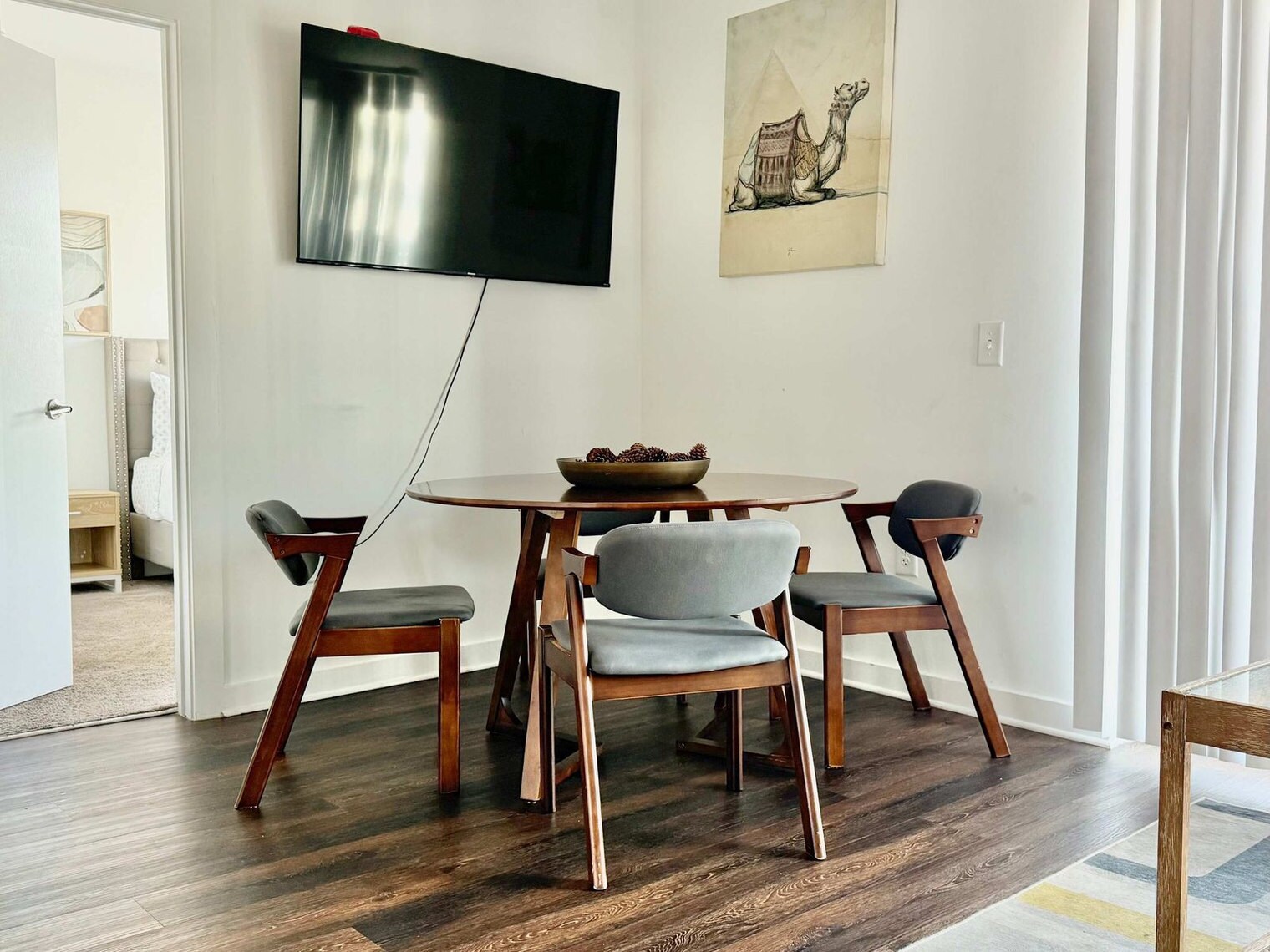 Building Photo - 542 Boulevard NE