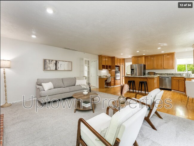 Building Photo - 320 NW 163rd Pl