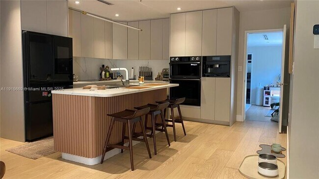 Building Photo - 1277 SW 19th St