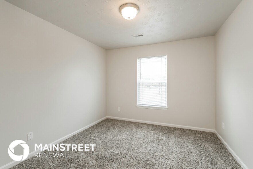 Building Photo - 6112 Larkgrove Dr