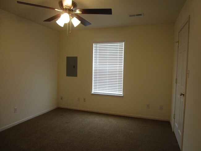 Building Photo - 3509-3511 La Mesa Dr.