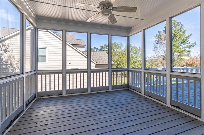 Building Photo - 7303 Rocking Chair Ln
