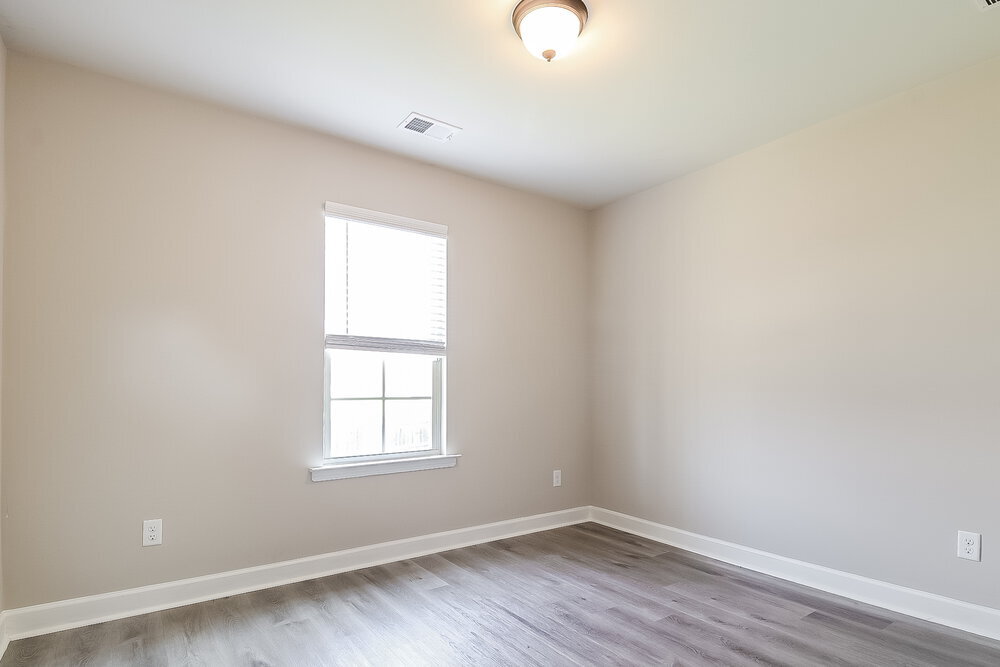 Building Photo - 3580 Sabra Ln