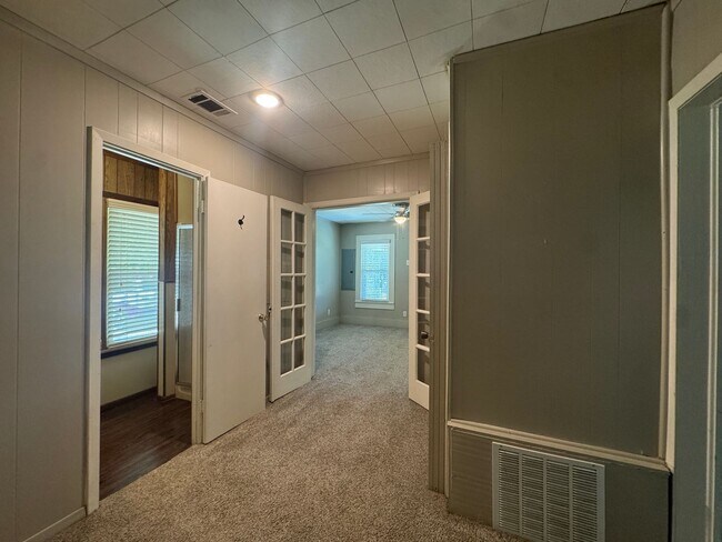 Building Photo - 10261 FM 724