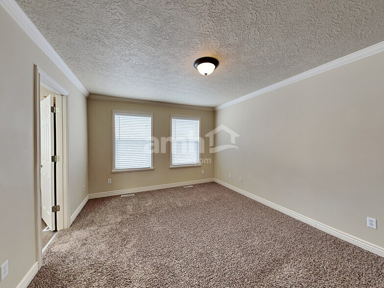 Building Photo - 1245 E 640 S