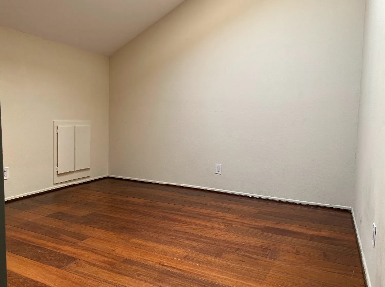 Building Photo - 64 Mar Vista Ave