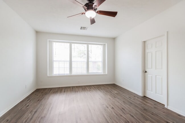 Building Photo - 3623 Appalachian Trail