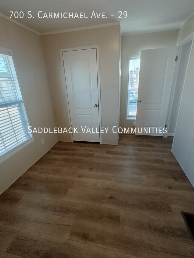 Building Photo - 700 S Carmichael Ave