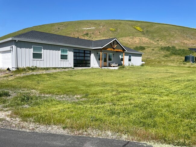Building Photo - 7575 Manning Rd