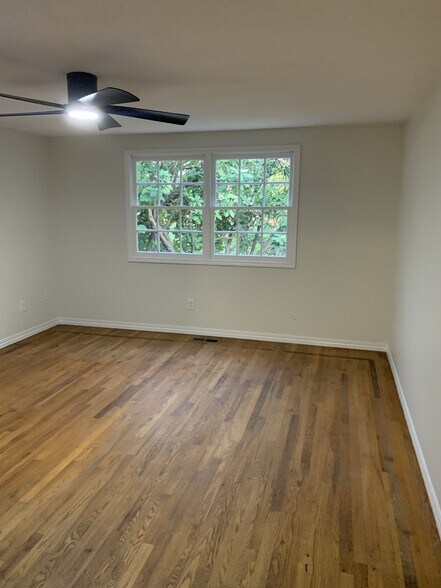 Building Photo - 1760 SW 90th Ave