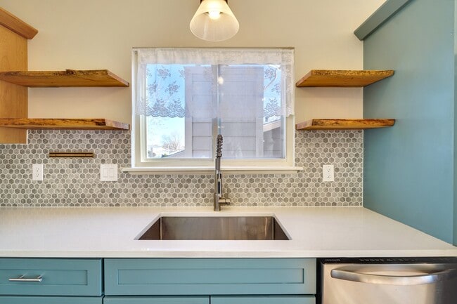 Building Photo - 4450 McGrew Cir