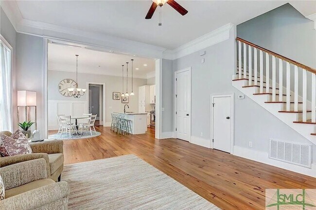 Building Photo - 4 BED | 2.5 BATH | PRIVATE OFF-STREET PARKING | OUTDOOR PATIO | WALK TO GARVIN HALL