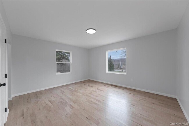 Building Photo - 1435 NY-208