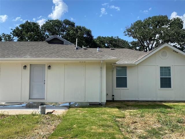 Building Photo - 1206 Red Bud St