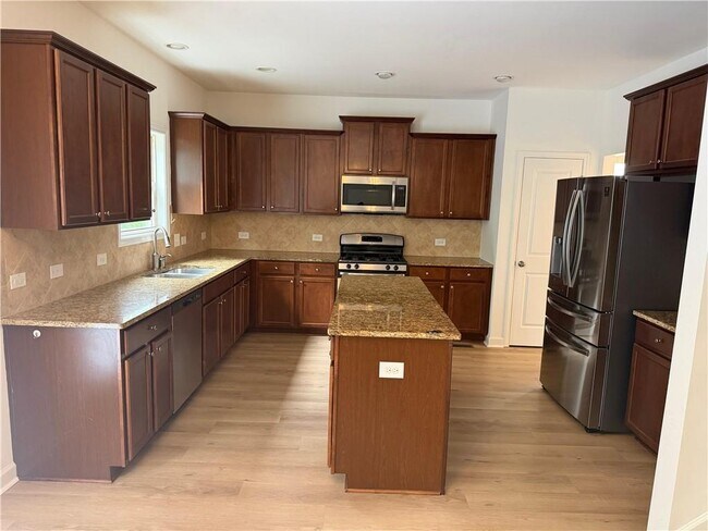 Building Photo - 325 Cranbrooke Cir