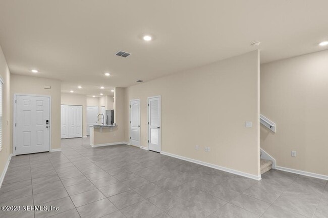 Building Photo - 279 Talulla Trl