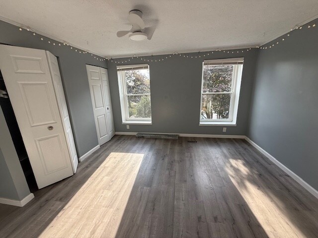 Building Photo - 11 Honeybell Ct