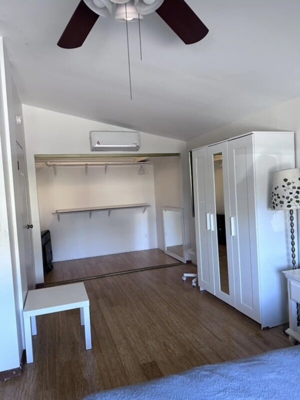 Building Photo - 9228 Ronda Ave