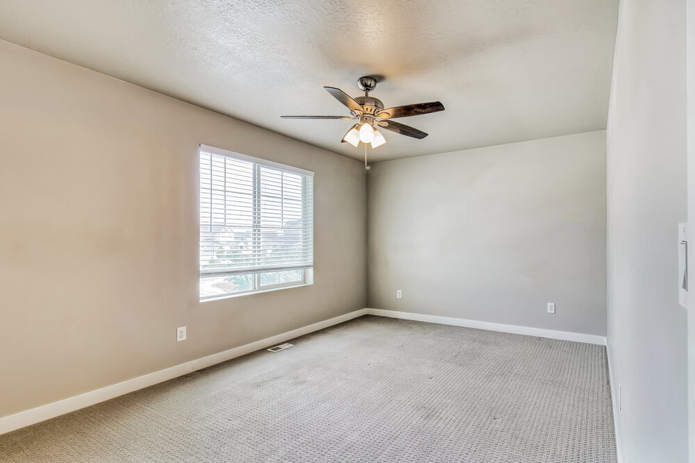 Building Photo - 1083 W Osprey Dr