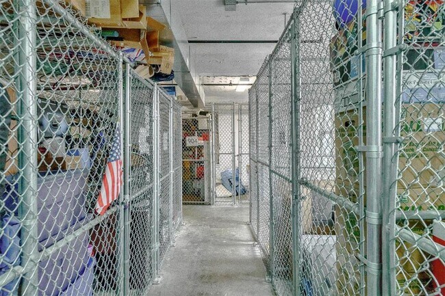 Building Photo - 314 N Broadway