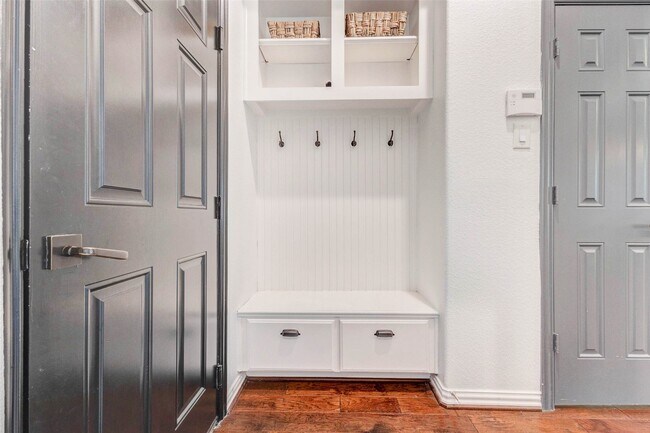 Building Photo - 12711 Waveland Bend Ln