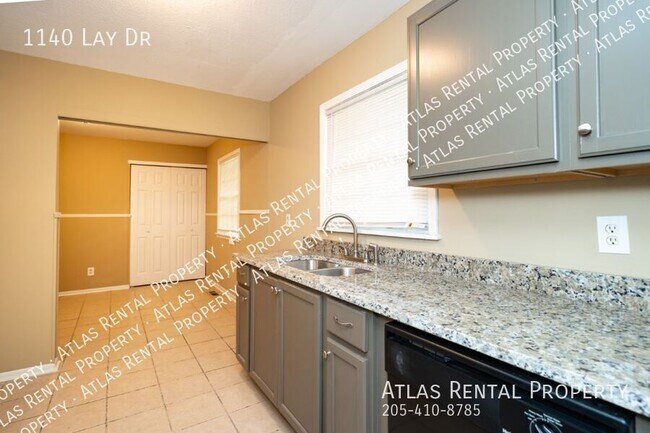 Building Photo - 1140 Lay Dr