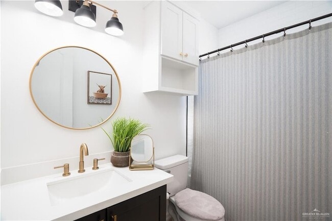 Building Photo - 2701 Windsor St