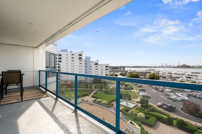 Building Photo - 1001 Marina Dr