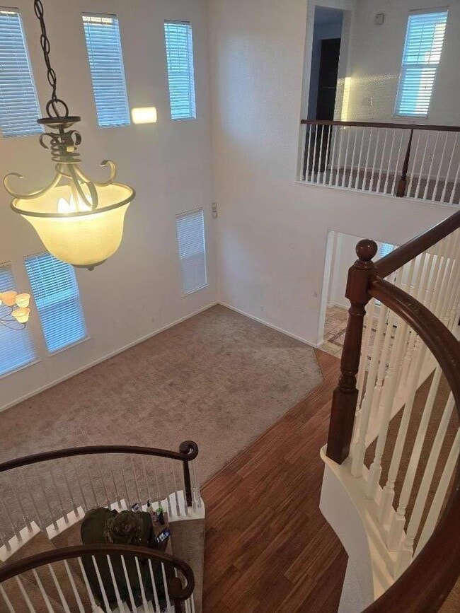 Building Photo - 1457 Paradise Ln