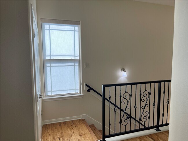 Building Photo - 3406 Elser St