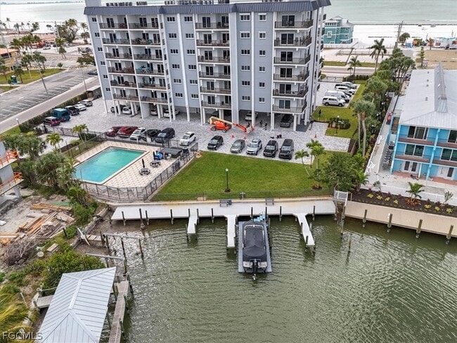 Building Photo - 1511 Estero Blvd