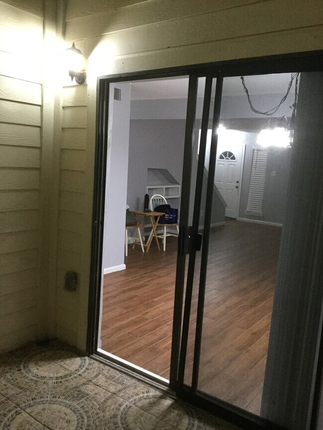 Building Photo - 2019 Place Rebecca Ln