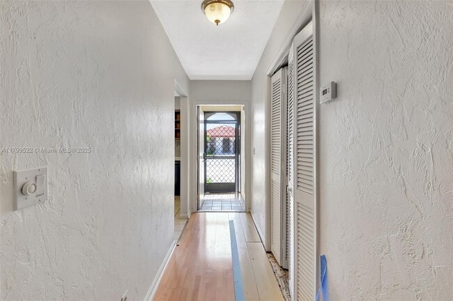 Building Photo - 1472 SW 26th Ave
