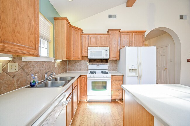 Building Photo - 26824 Victory Ln