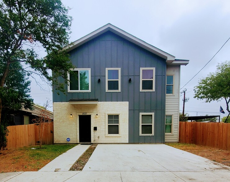 Building Photo - 1527 Lamar St