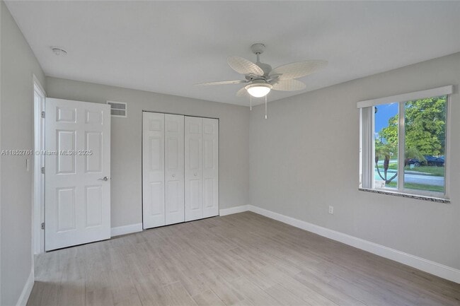 Building Photo - 3800 SW 58th Terrace