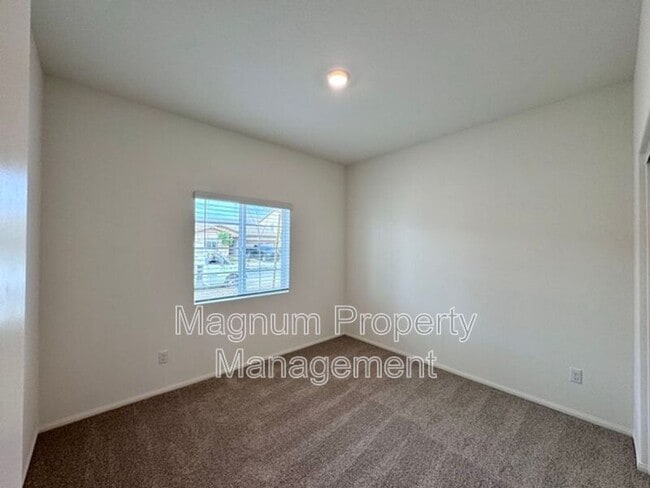 Building Photo - 31343 Autumn Blaze Dr