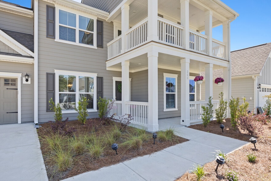 Building Photo - 268 Heron Creek Dr
