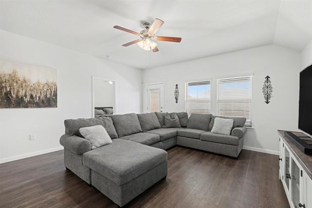 Building Photo - 706 Spur Ridge